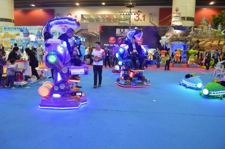 Huaqin Robot Park Theme Amusement Ride Exhibition